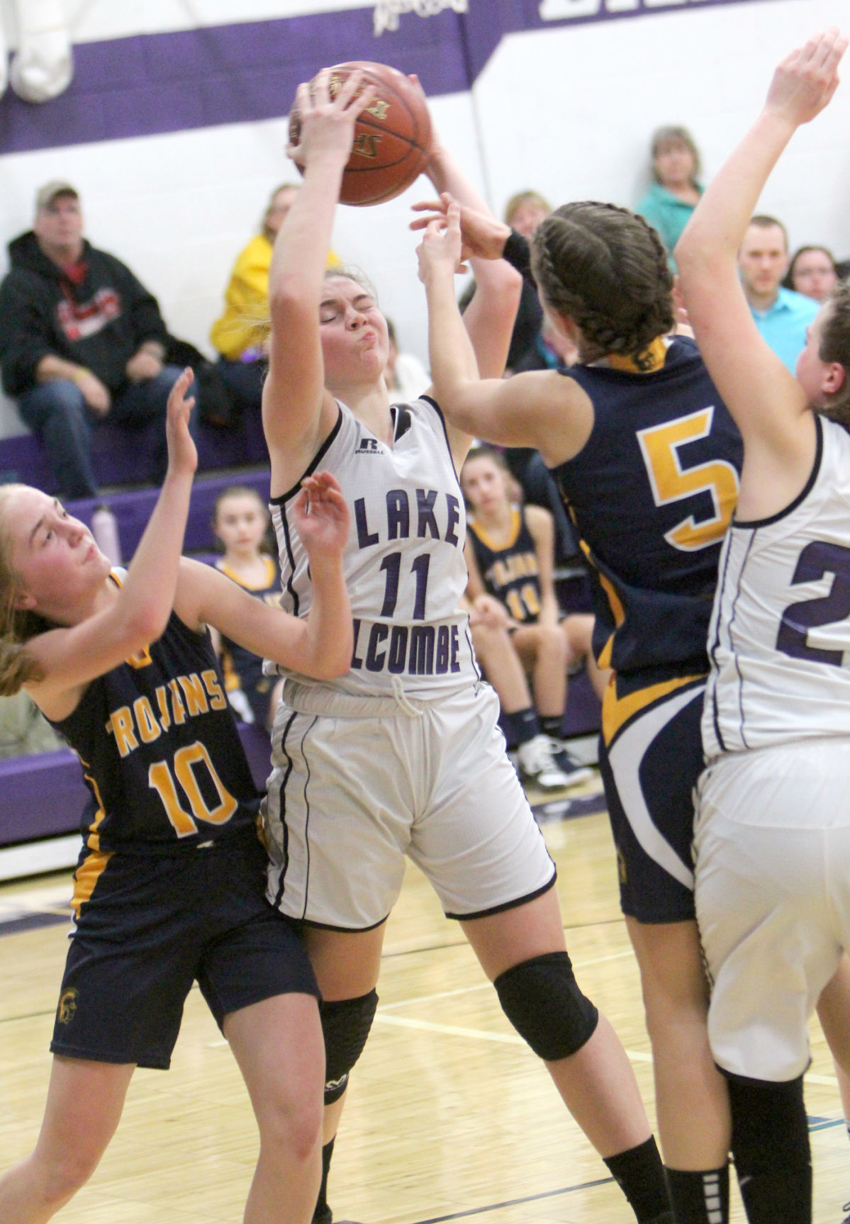 New Auburn at Lake Holcombe girls basketball 12-13-19